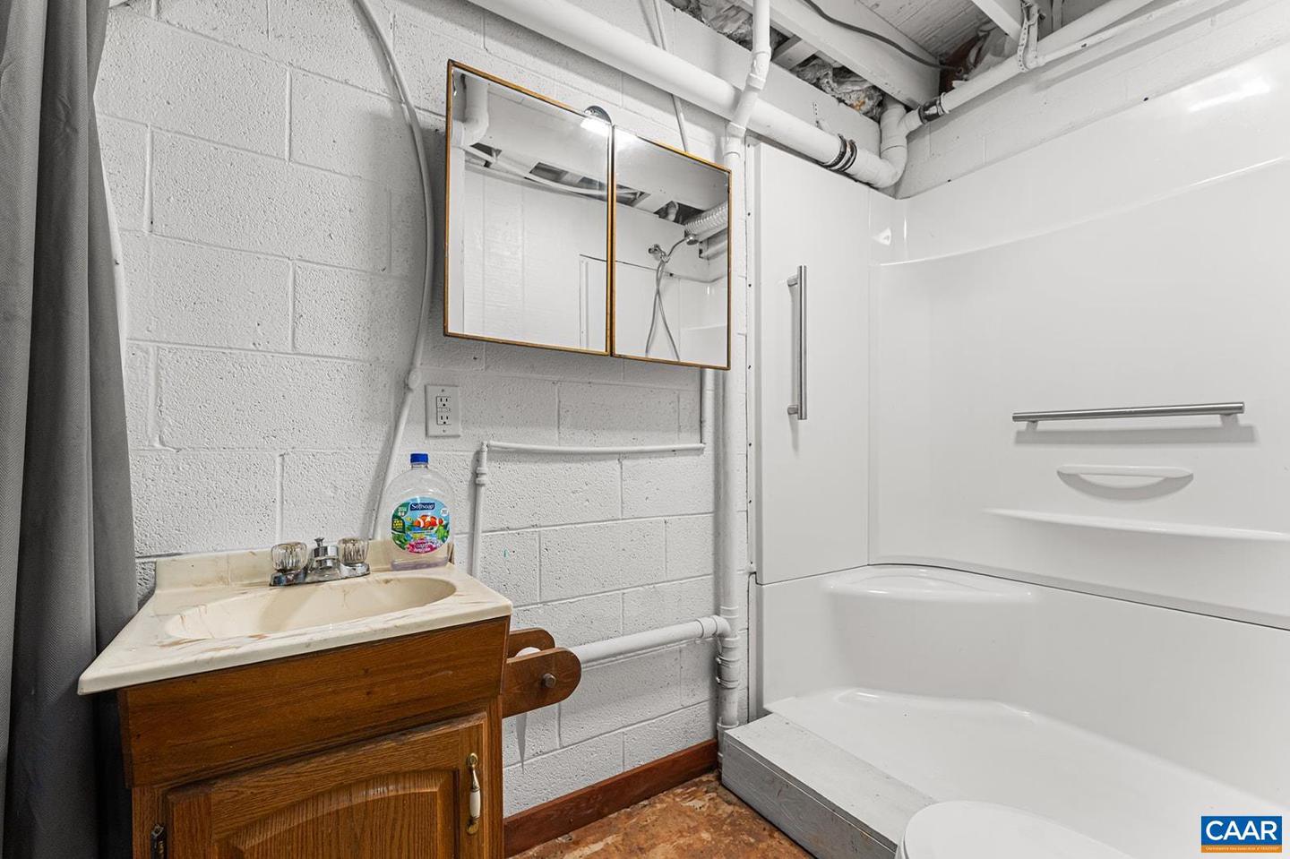 274 & 315 RIVER BEND LN, BUCKINGHAM, Virginia 23921, 7 Bedrooms Bedrooms, ,5 BathroomsBathrooms,Residential,For sale,274 & 315 RIVER BEND LN,665990 MLS # 665990