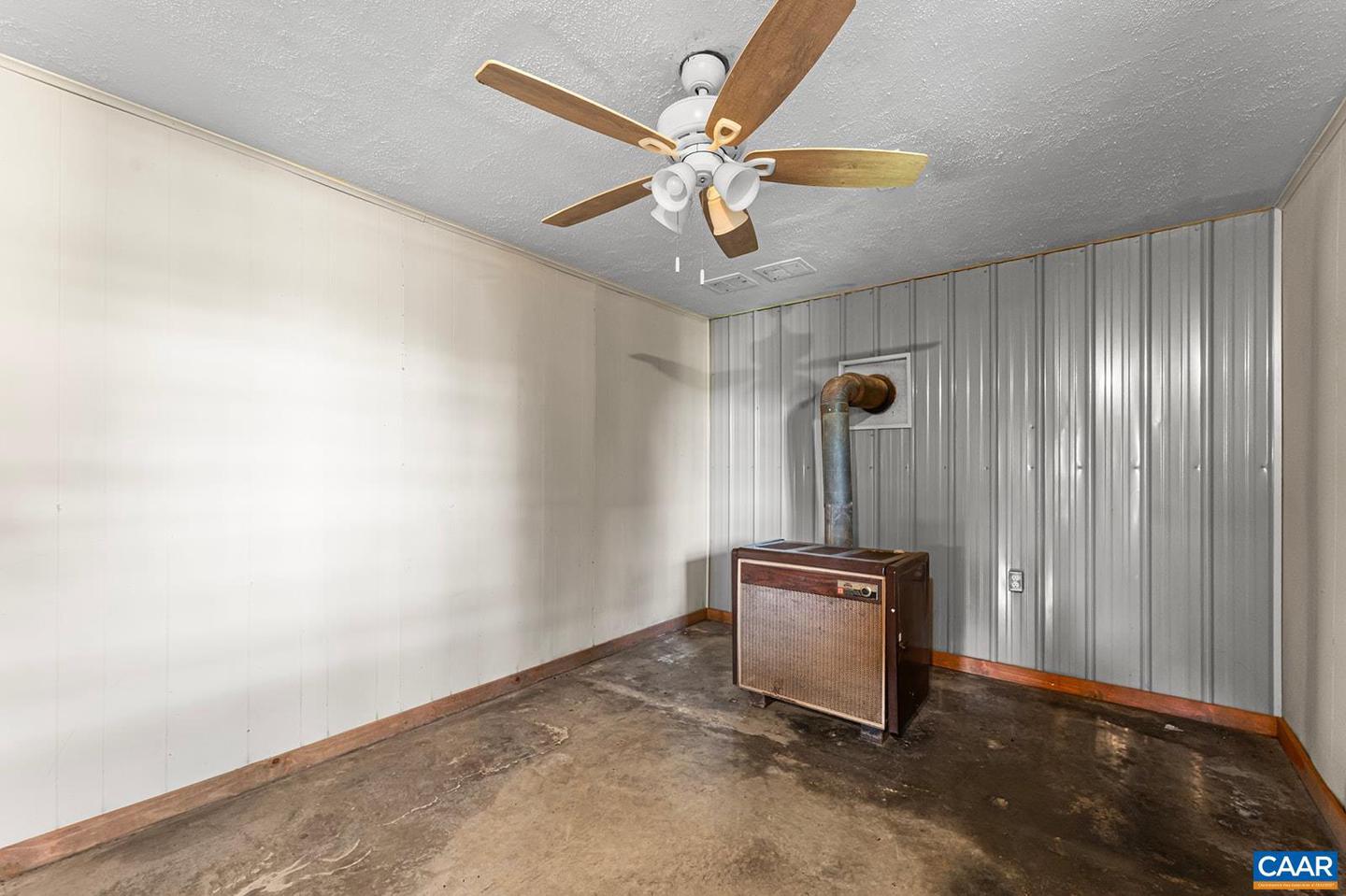 274 & 315 RIVER BEND LN, BUCKINGHAM, Virginia 23921, 7 Bedrooms Bedrooms, ,5 BathroomsBathrooms,Residential,For sale,274 & 315 RIVER BEND LN,665990 MLS # 665990