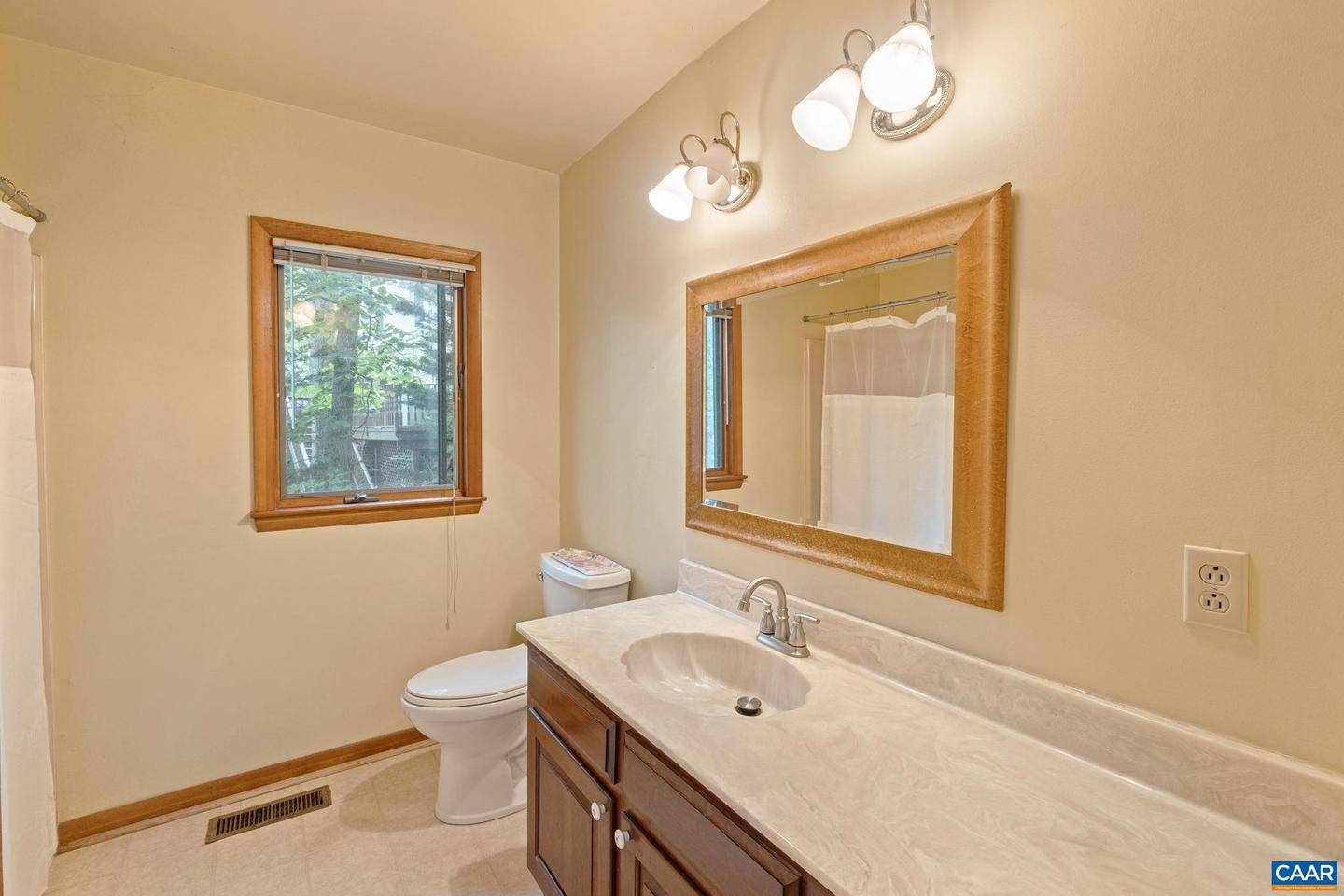 19 PIEDMONT LN, PALMYRA, Virginia 22963, 5 Bedrooms Bedrooms, ,4 BathroomsBathrooms,Residential,For sale,19 PIEDMONT LN,665992 MLS # 665992
