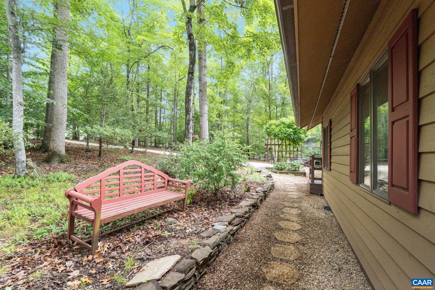 19 PIEDMONT LN, PALMYRA, Virginia 22963, 5 Bedrooms Bedrooms, ,4 BathroomsBathrooms,Residential,For sale,19 PIEDMONT LN,665992 MLS # 665992