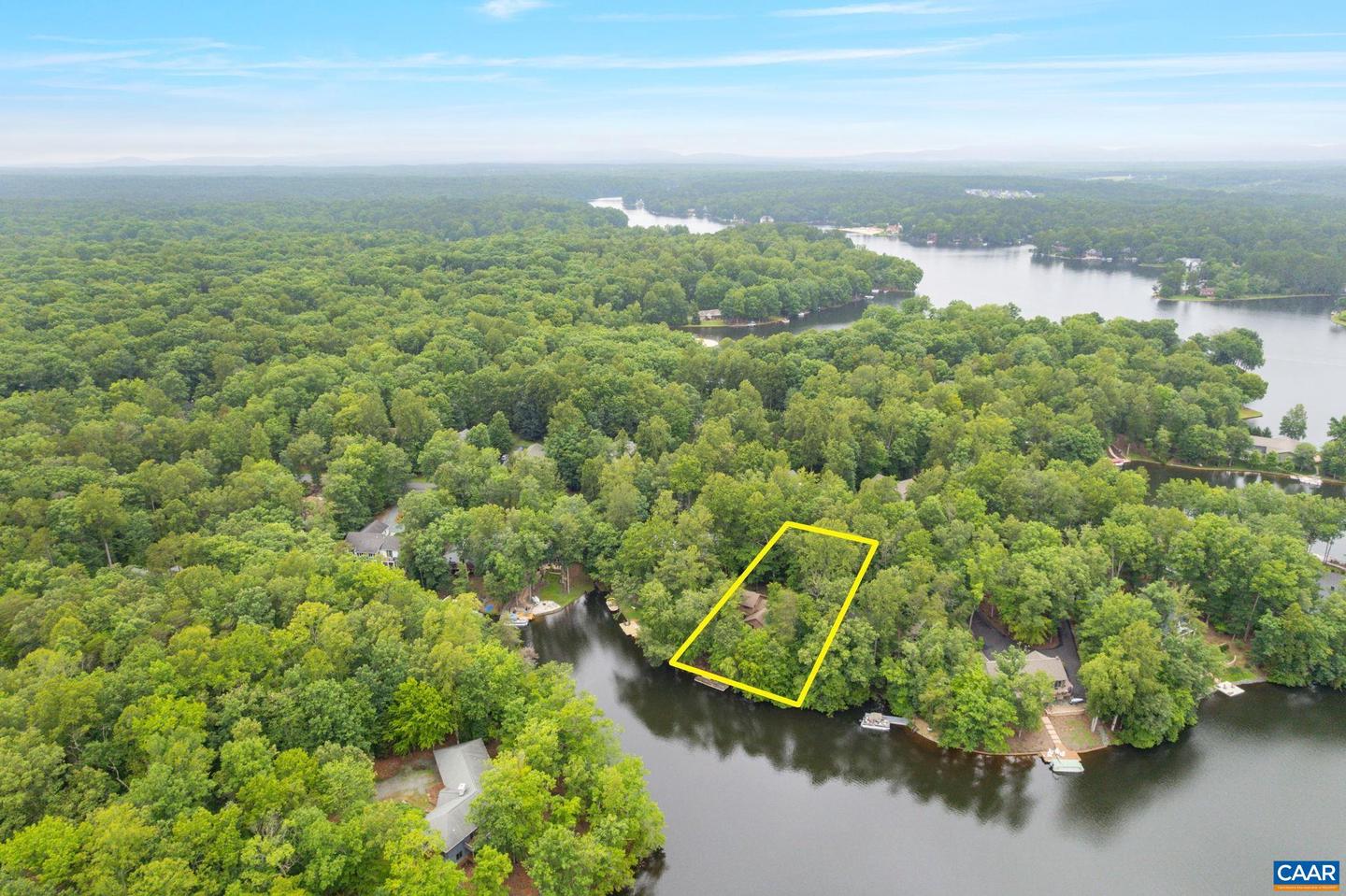 19 PIEDMONT LN, PALMYRA, Virginia 22963, 5 Bedrooms Bedrooms, ,4 BathroomsBathrooms,Residential,For sale,19 PIEDMONT LN,665992 MLS # 665992