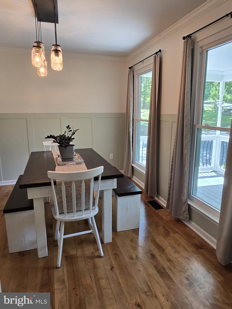 8002 SOURWOOD CT, SPOTSYLVANIA, Virginia 22551, 4 Bedrooms Bedrooms, ,3 BathroomsBathrooms,Residential,For sale,8002 SOURWOOD CT,VASP2034122 MLS # VASP2034122