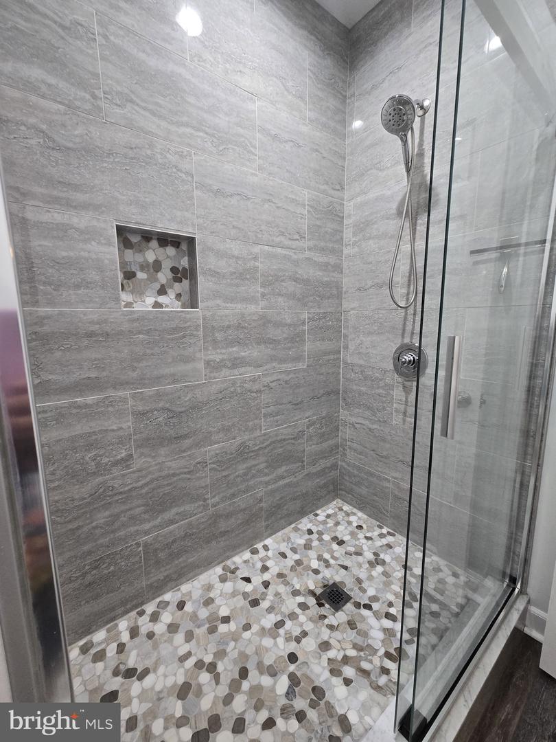 8002 SOURWOOD CT, SPOTSYLVANIA, Virginia 22551, 4 Bedrooms Bedrooms, ,3 BathroomsBathrooms,Residential,For sale,8002 SOURWOOD CT,VASP2034122 MLS # VASP2034122