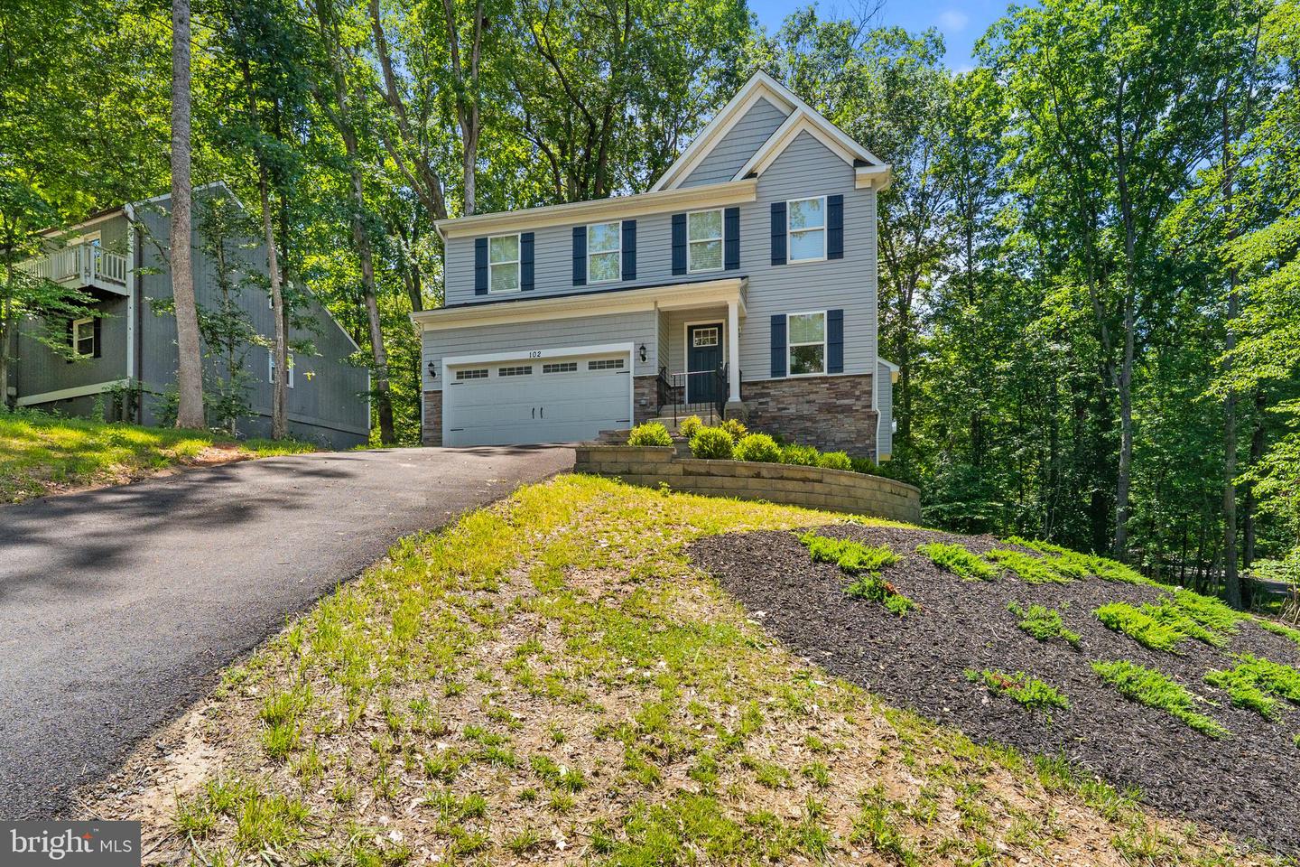 102 INDIAN HILLS RD, LOCUST GROVE, Virginia 22508, 5 Bedrooms Bedrooms, 13 Rooms Rooms,2 BathroomsBathrooms,Residential,For sale,102 INDIAN HILLS RD,VAOR2010008 MLS # VAOR2010008