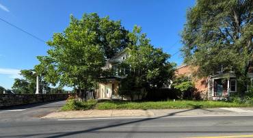381 NATIONAL AVE, WINCHESTER, Virginia 22601, 3 Bedrooms Bedrooms, ,1 BathroomBathrooms,Residential,For sale,381 NATIONAL AVE,VAWI2008018 MLS # VAWI2008018