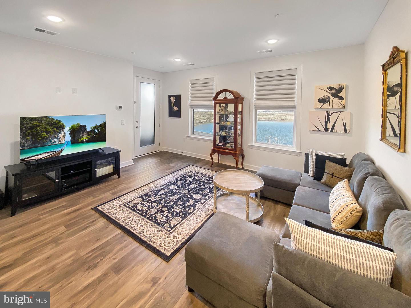 14344 YESLER AVE #5, CHANTILLY, Virginia 20151, 3 Bedrooms Bedrooms, ,2 BathroomsBathrooms,Residential,For sale,14344 YESLER AVE #5,VAFX2249454 MLS # VAFX2249454