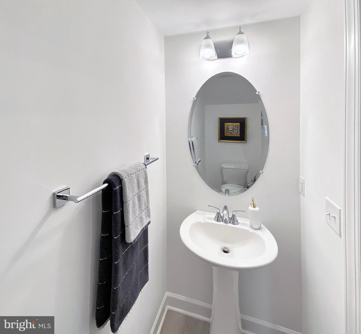 14344 YESLER AVE #5, CHANTILLY, Virginia 20151, 3 Bedrooms Bedrooms, ,2 BathroomsBathrooms,Residential,For sale,14344 YESLER AVE #5,VAFX2249454 MLS # VAFX2249454