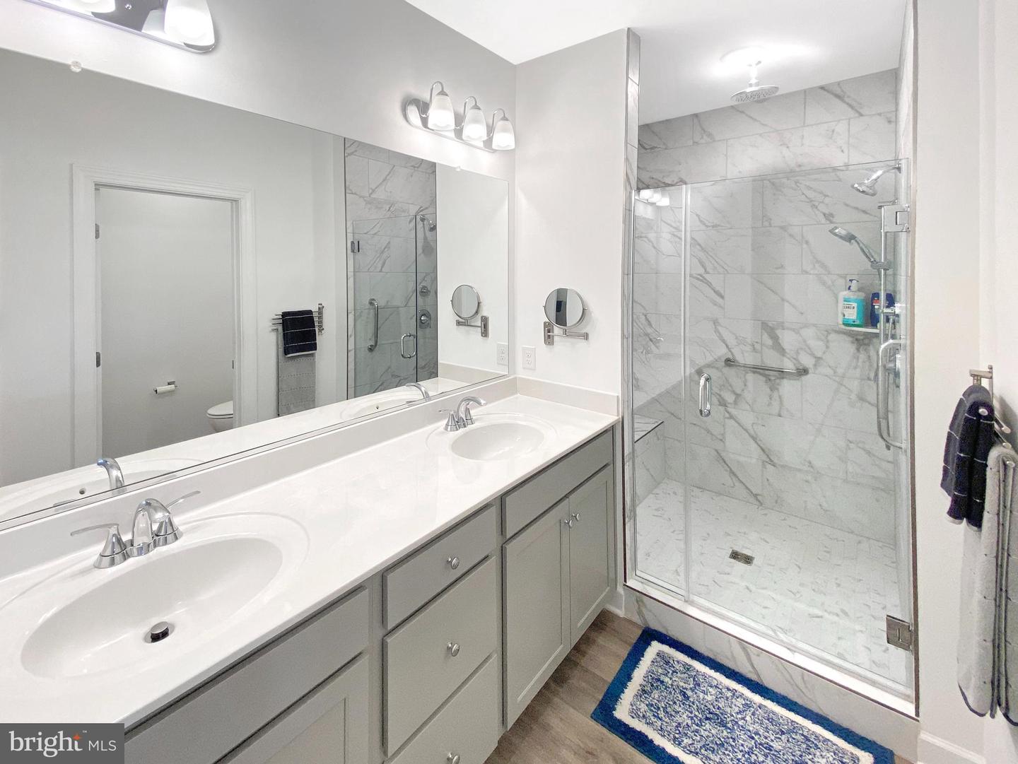 14344 YESLER AVE #5, CHANTILLY, Virginia 20151, 3 Bedrooms Bedrooms, ,2 BathroomsBathrooms,Residential,For sale,14344 YESLER AVE #5,VAFX2249454 MLS # VAFX2249454