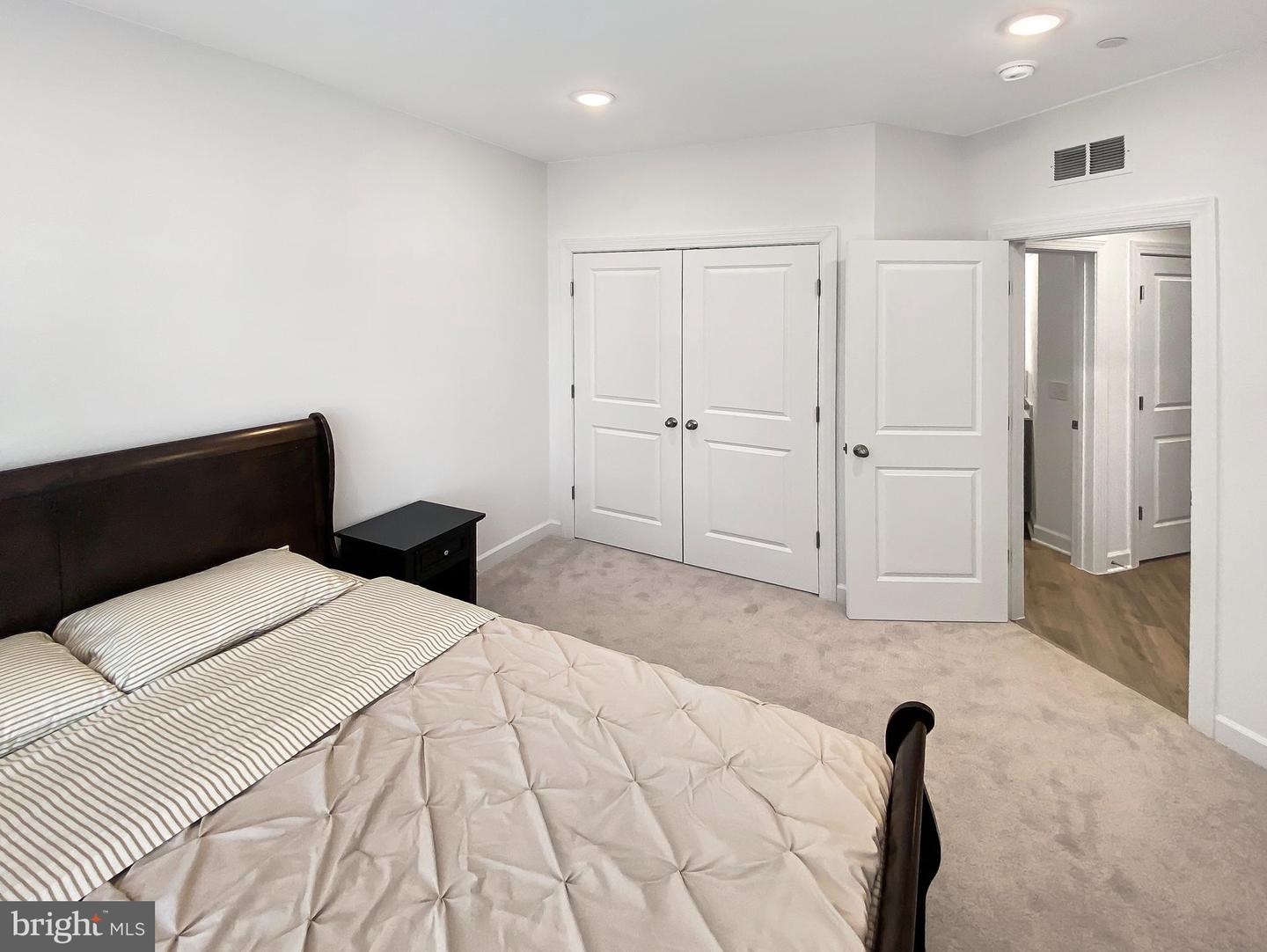 14344 YESLER AVE #5, CHANTILLY, Virginia 20151, 3 Bedrooms Bedrooms, ,2 BathroomsBathrooms,Residential,For sale,14344 YESLER AVE #5,VAFX2249454 MLS # VAFX2249454