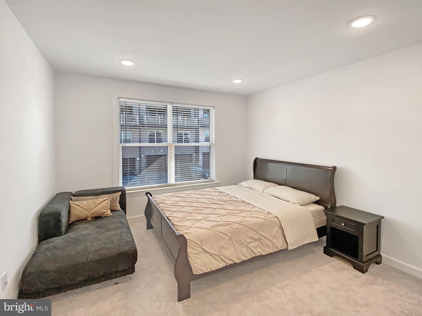 14344 YESLER AVE #5, CHANTILLY, Virginia 20151, 3 Bedrooms Bedrooms, ,2 BathroomsBathrooms,Residential,For sale,14344 YESLER AVE #5,VAFX2249454 MLS # VAFX2249454