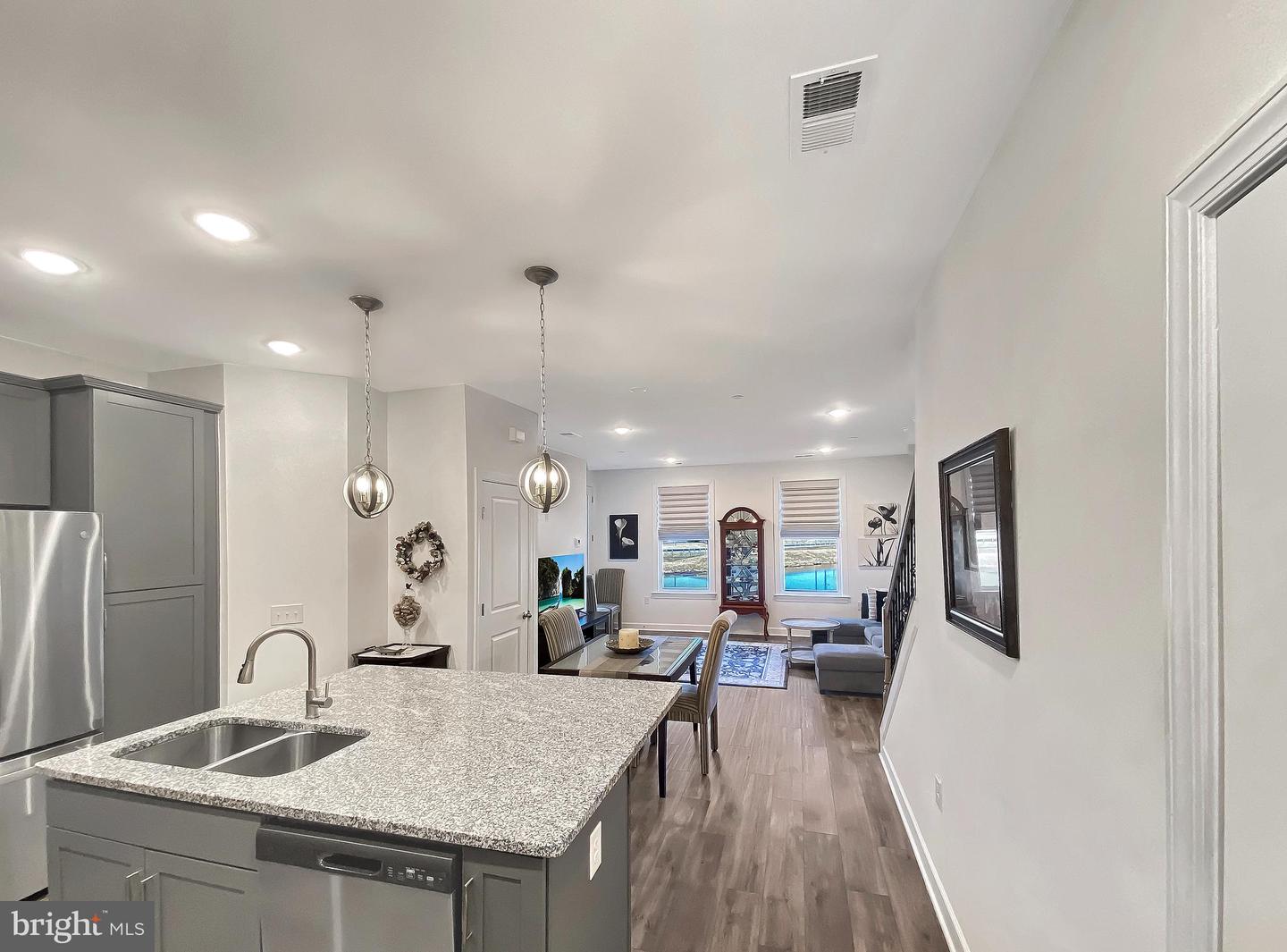 14344 YESLER AVE #5, CHANTILLY, Virginia 20151, 3 Bedrooms Bedrooms, ,2 BathroomsBathrooms,Residential,For sale,14344 YESLER AVE #5,VAFX2249454 MLS # VAFX2249454