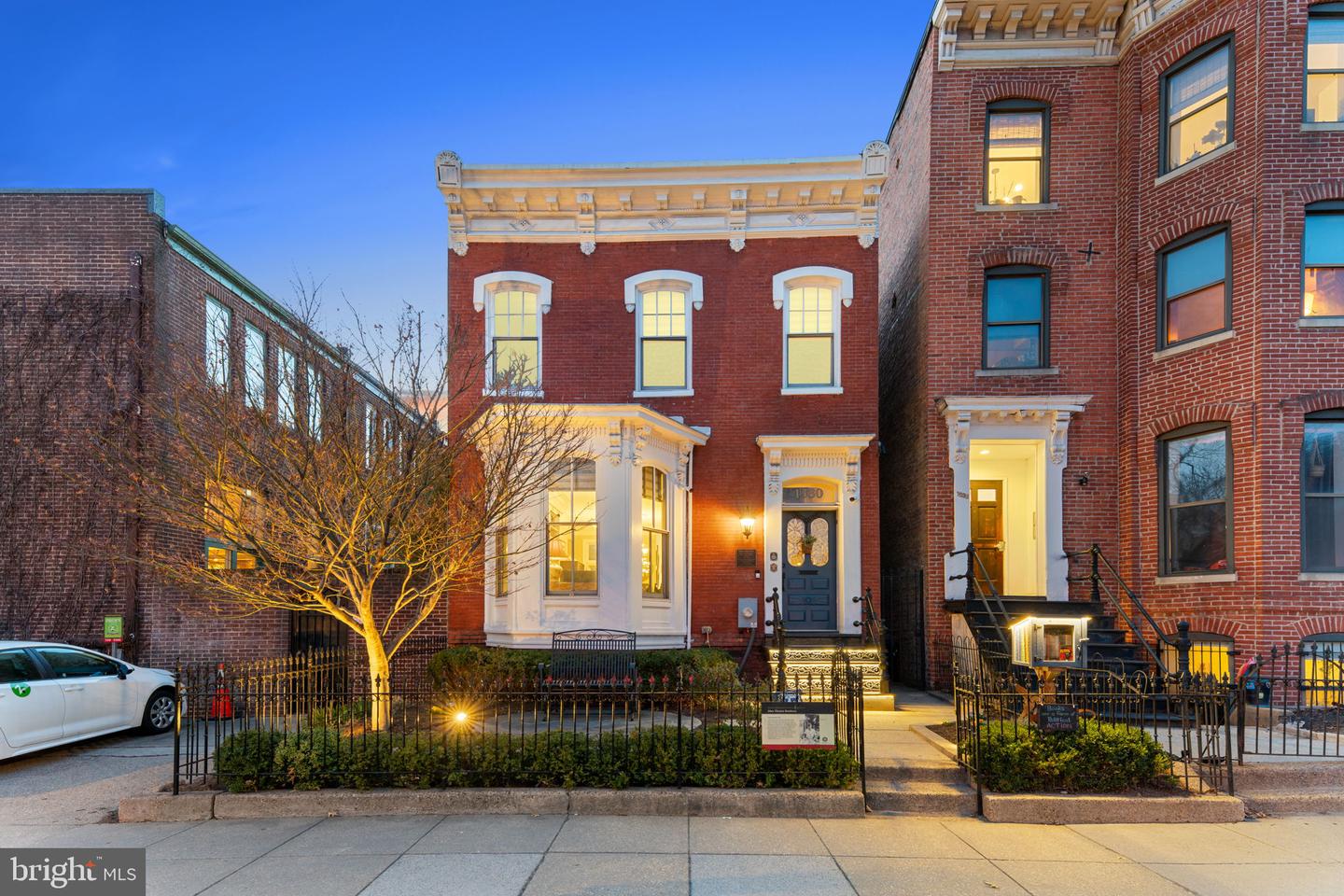 1530 15TH ST NW, WASHINGTON, District Of Columbia 20005, 4 Bedrooms Bedrooms, ,3 BathroomsBathrooms,Residential,For sale,1530 15TH ST NW,DCDC2207042 MLS # DCDC2207042