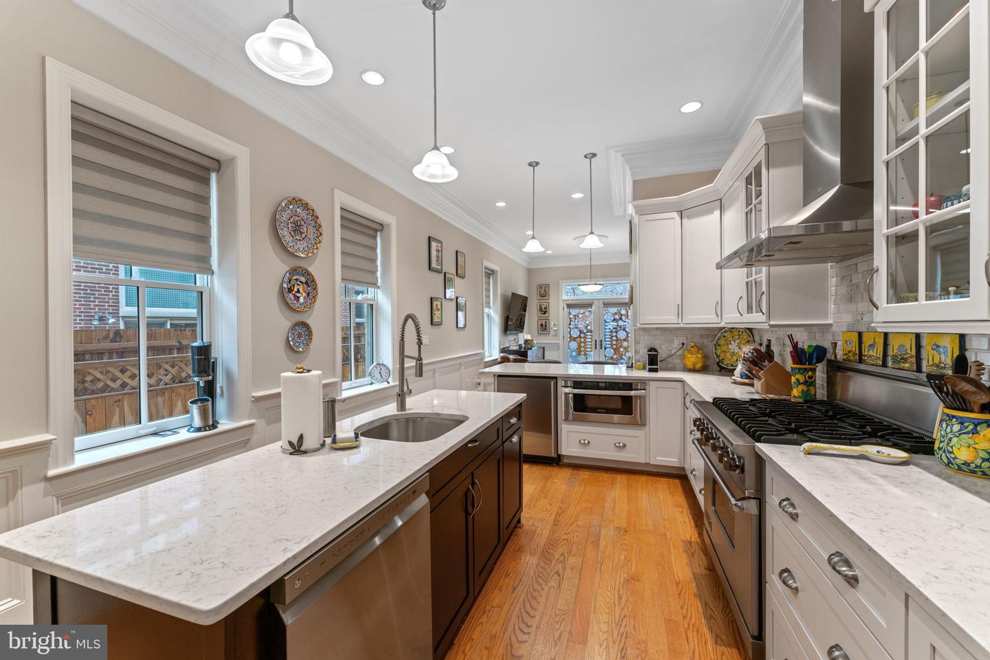 1530 15TH ST NW, WASHINGTON, District Of Columbia 20005, 4 Bedrooms Bedrooms, ,3 BathroomsBathrooms,Residential,For sale,1530 15TH ST NW,DCDC2207042 MLS # DCDC2207042