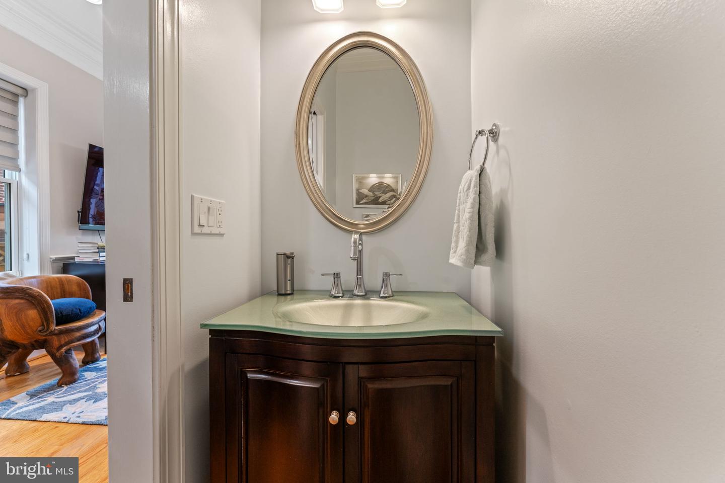 1530 15TH ST NW, WASHINGTON, District Of Columbia 20005, 4 Bedrooms Bedrooms, ,3 BathroomsBathrooms,Residential,For sale,1530 15TH ST NW,DCDC2207042 MLS # DCDC2207042