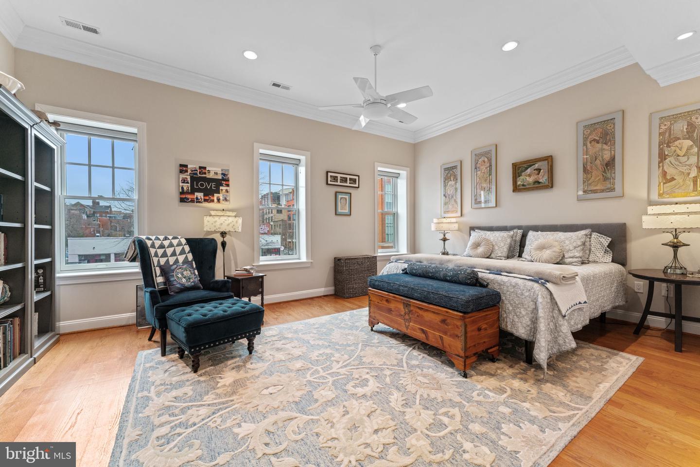 1530 15TH ST NW, WASHINGTON, District Of Columbia 20005, 4 Bedrooms Bedrooms, ,3 BathroomsBathrooms,Residential,For sale,1530 15TH ST NW,DCDC2207042 MLS # DCDC2207042
