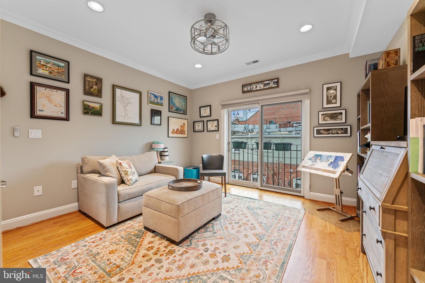 1530 15TH ST NW, WASHINGTON, District Of Columbia 20005, 4 Bedrooms Bedrooms, ,3 BathroomsBathrooms,Residential,For sale,1530 15TH ST NW,DCDC2207042 MLS # DCDC2207042