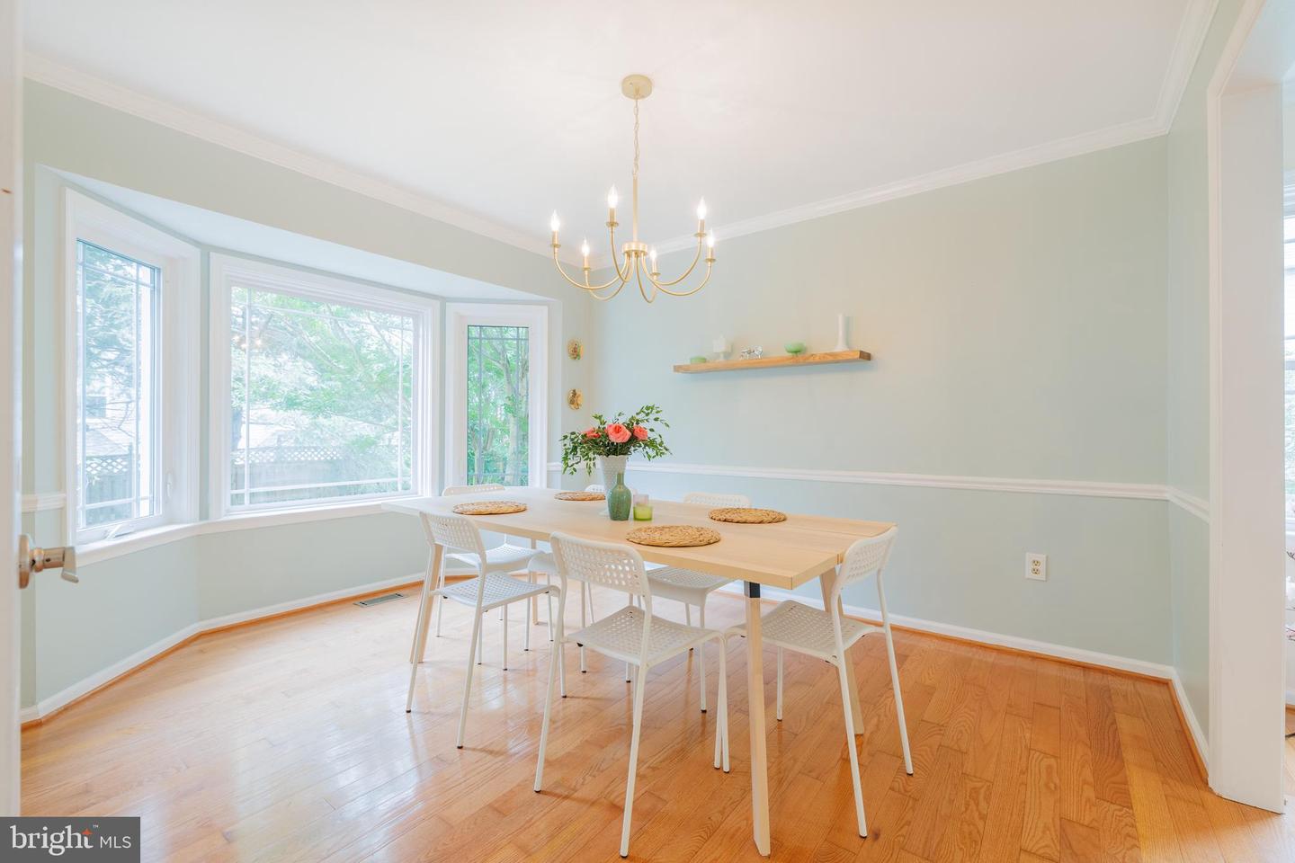 1439 MILLIKENS BEND RD, HERNDON, Virginia 20170, 4 Bedrooms Bedrooms, ,3 BathroomsBathrooms,Residential,For sale,1439 MILLIKENS BEND RD,VAFX2249462 MLS # VAFX2249462