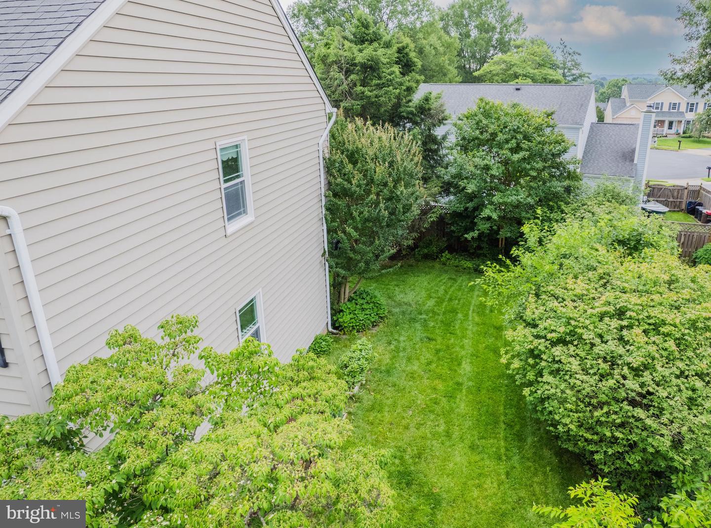 1439 MILLIKENS BEND RD, HERNDON, Virginia 20170, 4 Bedrooms Bedrooms, ,3 BathroomsBathrooms,Residential,For sale,1439 MILLIKENS BEND RD,VAFX2249462 MLS # VAFX2249462