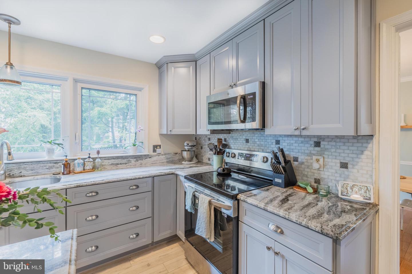 1439 MILLIKENS BEND RD, HERNDON, Virginia 20170, 4 Bedrooms Bedrooms, ,3 BathroomsBathrooms,Residential,For sale,1439 MILLIKENS BEND RD,VAFX2249462 MLS # VAFX2249462