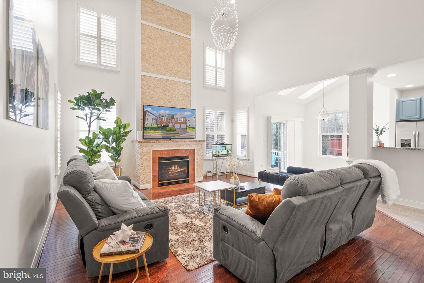 6253 SIBEL PL, ALEXANDRIA, Virginia 22310, 5 Bedrooms Bedrooms, ,4 BathroomsBathrooms,Residential,For sale,6253 SIBEL PL,VAFX2220530 MLS # VAFX2220530