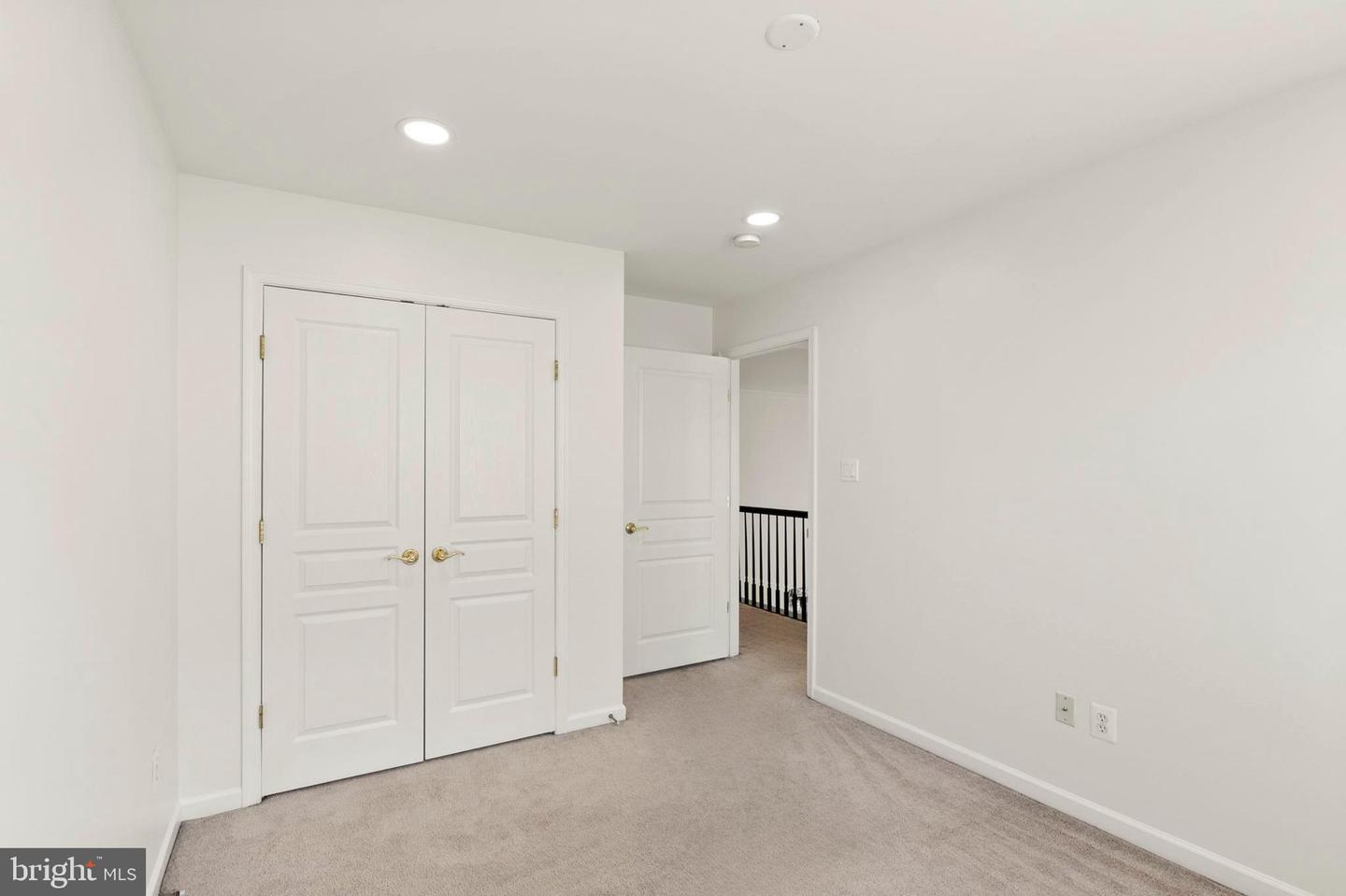 6253 SIBEL PL, ALEXANDRIA, Virginia 22310, 5 Bedrooms Bedrooms, ,4 BathroomsBathrooms,Residential,For sale,6253 SIBEL PL,VAFX2220530 MLS # VAFX2220530