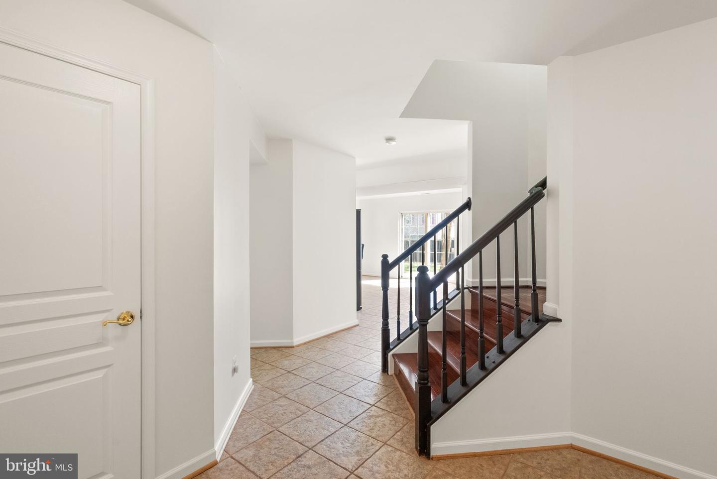 6253 SIBEL PL, ALEXANDRIA, Virginia 22310, 5 Bedrooms Bedrooms, ,4 BathroomsBathrooms,Residential,For sale,6253 SIBEL PL,VAFX2220530 MLS # VAFX2220530