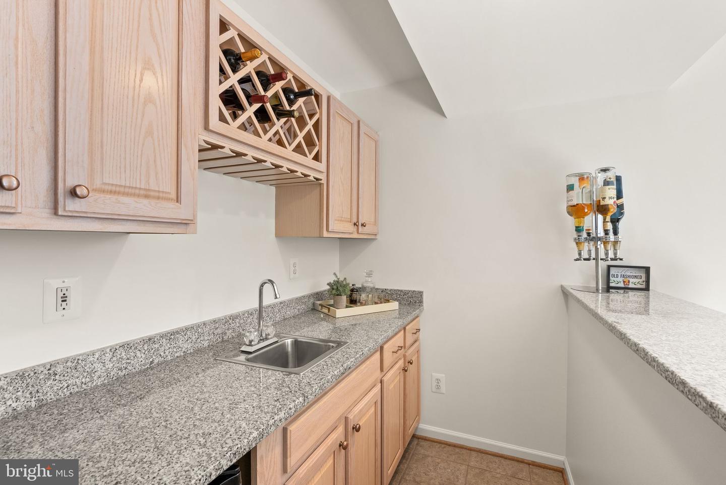 6253 SIBEL PL, ALEXANDRIA, Virginia 22310, 5 Bedrooms Bedrooms, ,4 BathroomsBathrooms,Residential,For sale,6253 SIBEL PL,VAFX2220530 MLS # VAFX2220530