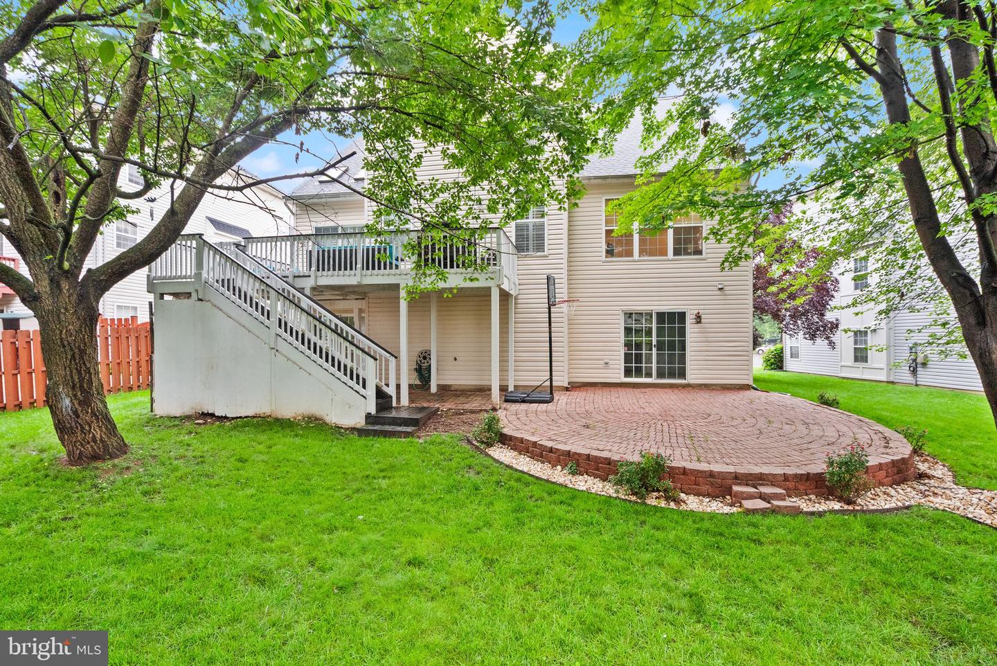6253 SIBEL PL, ALEXANDRIA, Virginia 22310, 5 Bedrooms Bedrooms, ,4 BathroomsBathrooms,Residential,For sale,6253 SIBEL PL,VAFX2220530 MLS # VAFX2220530