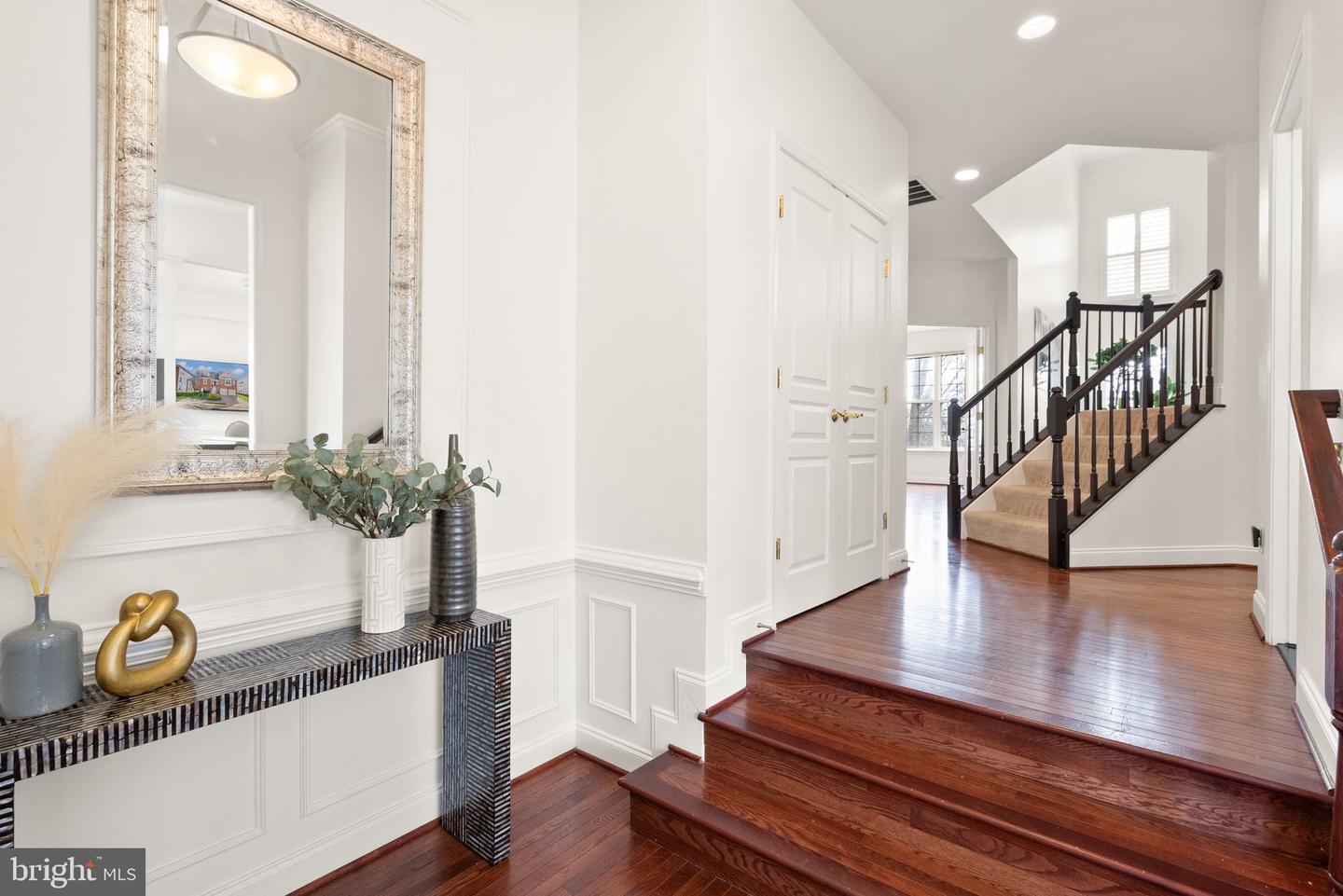 6253 SIBEL PL, ALEXANDRIA, Virginia 22310, 5 Bedrooms Bedrooms, ,4 BathroomsBathrooms,Residential,For sale,6253 SIBEL PL,VAFX2220530 MLS # VAFX2220530