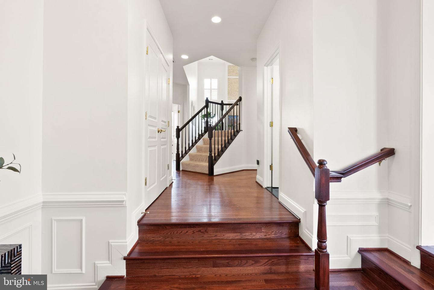 6253 SIBEL PL, ALEXANDRIA, Virginia 22310, 5 Bedrooms Bedrooms, ,4 BathroomsBathrooms,Residential,For sale,6253 SIBEL PL,VAFX2220530 MLS # VAFX2220530