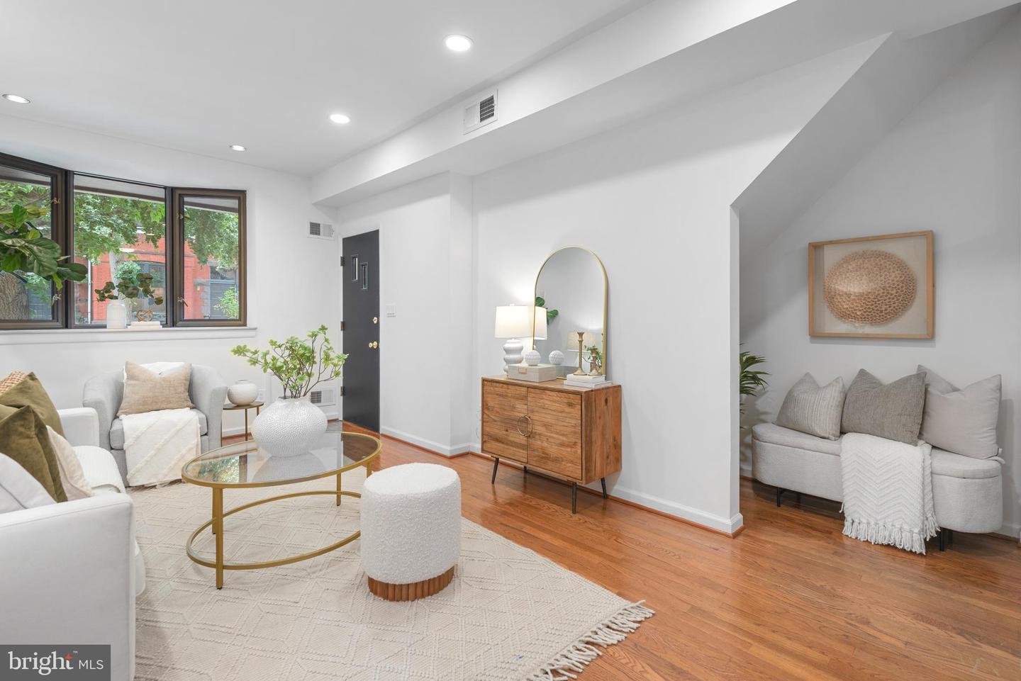 1773 SWANN ST NW, WASHINGTON, District Of Columbia 20009, 2 Bedrooms Bedrooms, ,2 BathroomsBathrooms,Residential,For sale,1773 SWANN ST NW,DCDC2194438 MLS # DCDC2194438