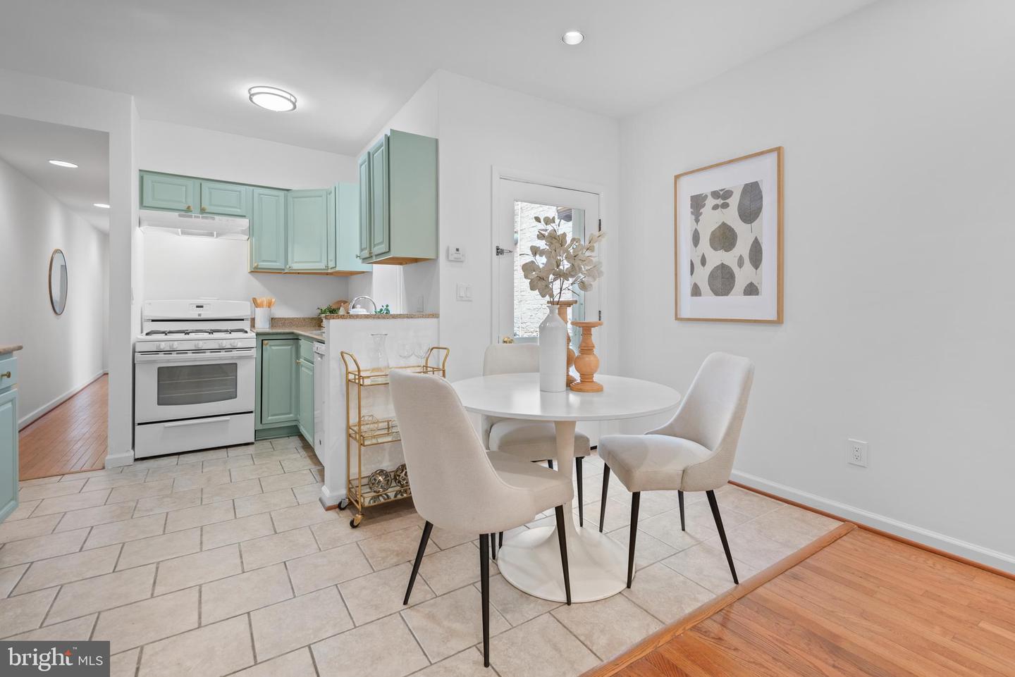 1773 SWANN ST NW, WASHINGTON, District Of Columbia 20009, 2 Bedrooms Bedrooms, ,2 BathroomsBathrooms,Residential,For sale,1773 SWANN ST NW,DCDC2194438 MLS # DCDC2194438
