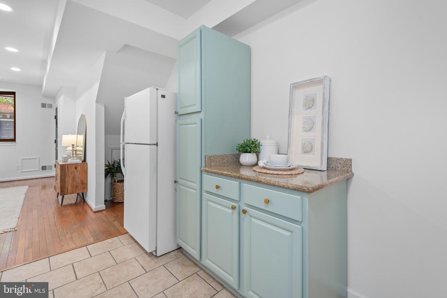 1773 SWANN ST NW, WASHINGTON, District Of Columbia 20009, 2 Bedrooms Bedrooms, ,2 BathroomsBathrooms,Residential,For sale,1773 SWANN ST NW,DCDC2194438 MLS # DCDC2194438