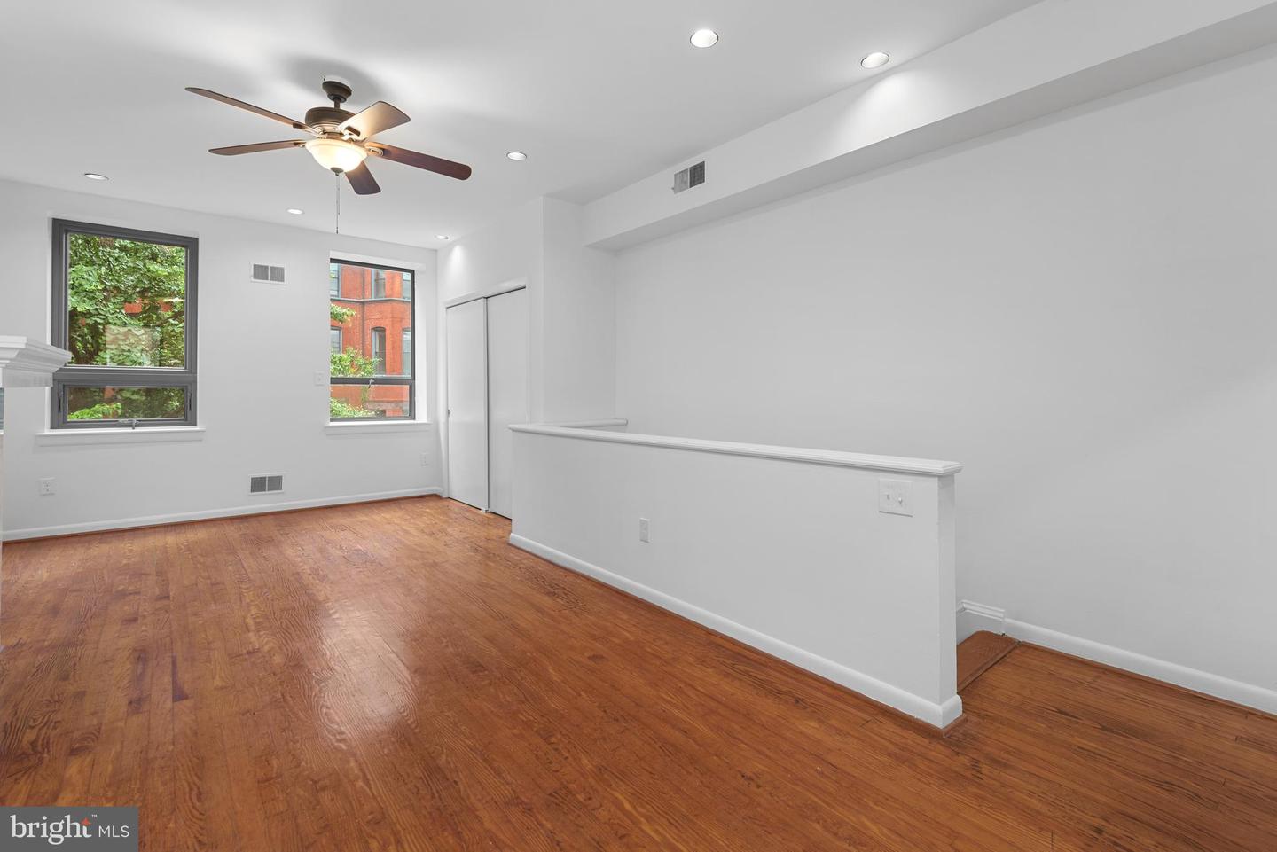 1773 SWANN ST NW, WASHINGTON, District Of Columbia 20009, 2 Bedrooms Bedrooms, ,2 BathroomsBathrooms,Residential,For sale,1773 SWANN ST NW,DCDC2194438 MLS # DCDC2194438