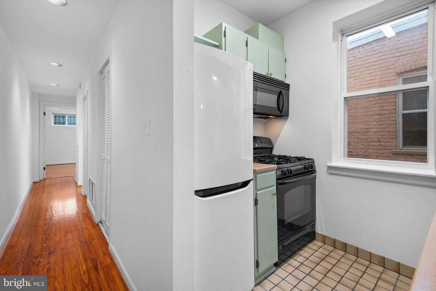 1773 SWANN ST NW, WASHINGTON, District Of Columbia 20009, 2 Bedrooms Bedrooms, ,2 BathroomsBathrooms,Residential,For sale,1773 SWANN ST NW,DCDC2194438 MLS # DCDC2194438