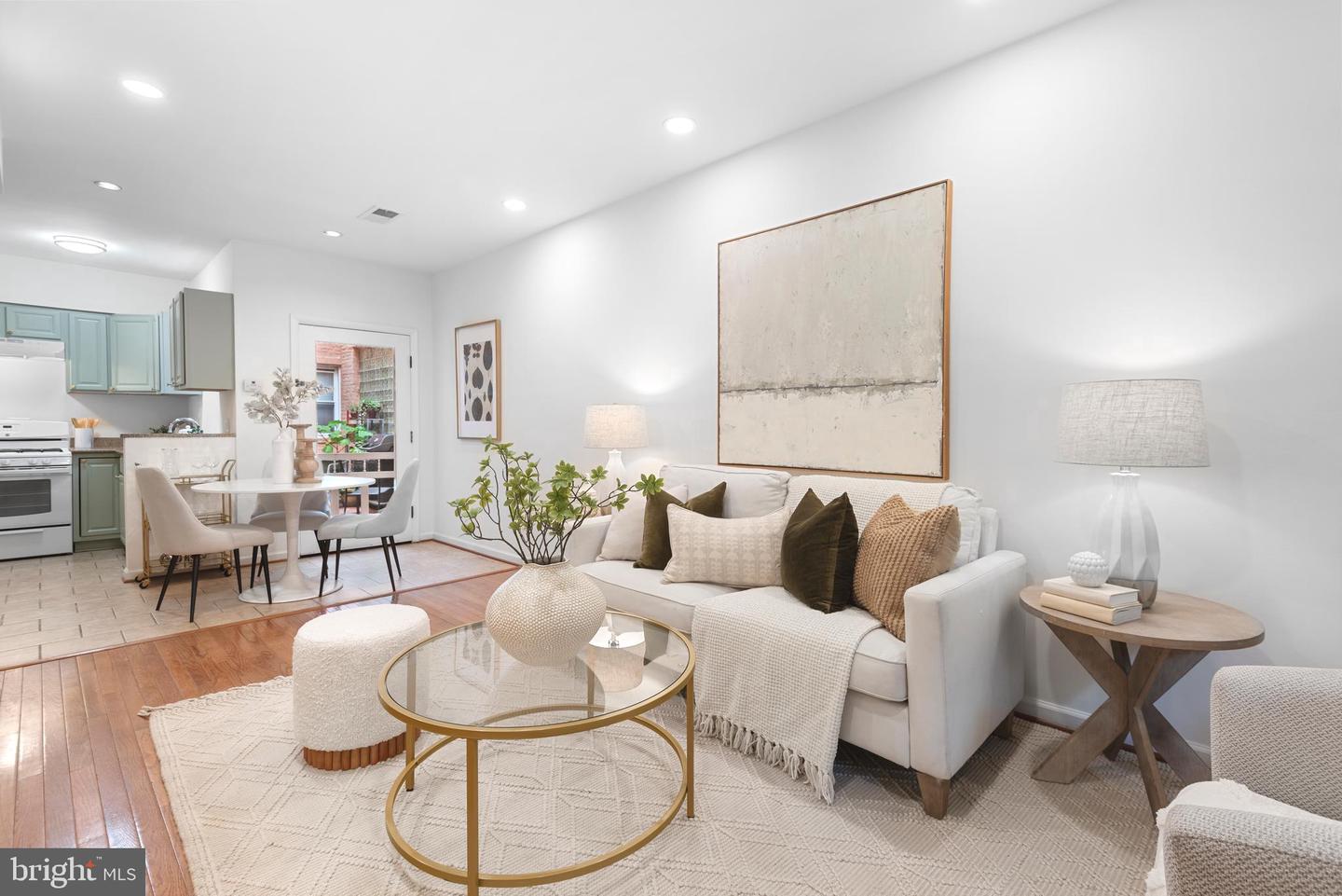 1773 SWANN ST NW, WASHINGTON, District Of Columbia 20009, 2 Bedrooms Bedrooms, ,2 BathroomsBathrooms,Residential,For sale,1773 SWANN ST NW,DCDC2194438 MLS # DCDC2194438