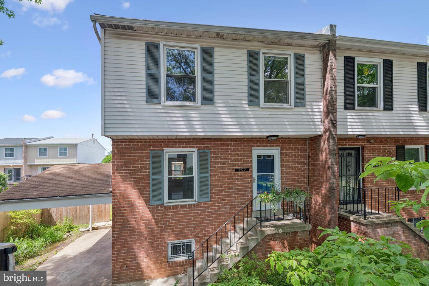 809 FLORAL PL NW, WASHINGTON, District Of Columbia 20012, 3 Bedrooms Bedrooms, ,2 BathroomsBathrooms,Residential,For sale,809 FLORAL PL NW,DCDC2195488 MLS # DCDC2195488