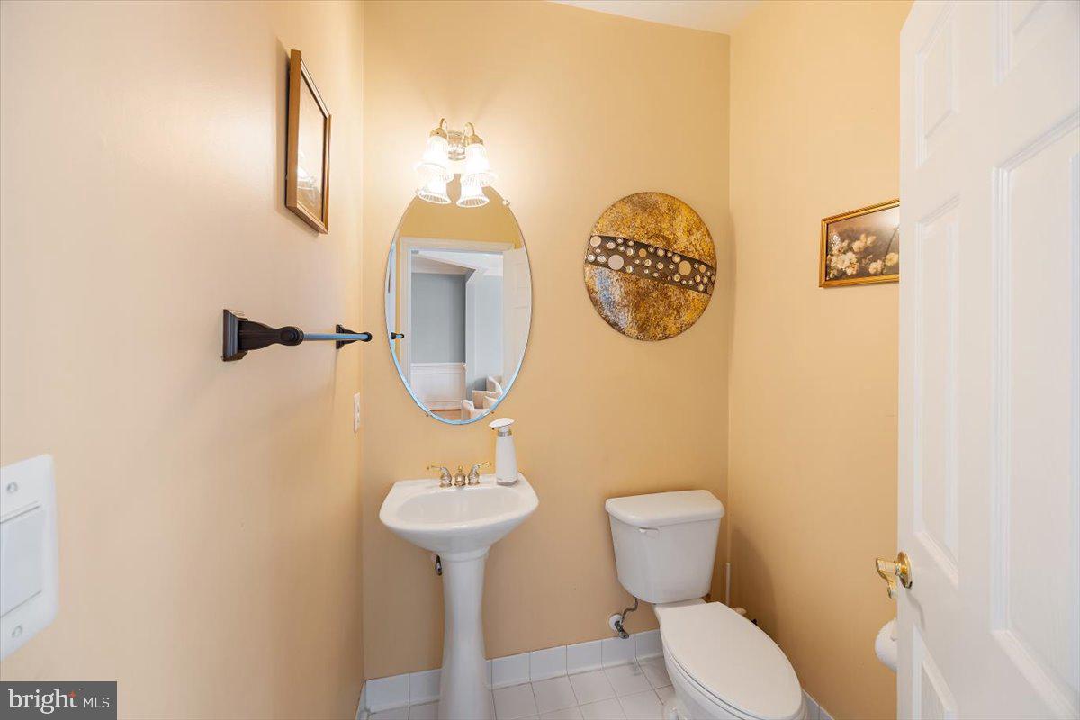 4127 DALLAS HUTCHISON ST, CHANTILLY, Virginia 20151, 3 Bedrooms Bedrooms, ,3 BathroomsBathrooms,Residential,For sale,4127 DALLAS HUTCHISON ST,VAFX2236064 MLS # VAFX2236064