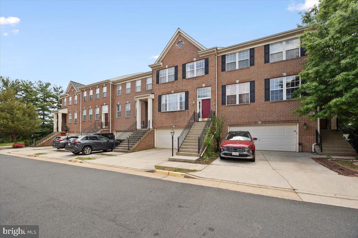 4127 DALLAS HUTCHISON ST, CHANTILLY, Virginia 20151, 3 Bedrooms Bedrooms, ,3 BathroomsBathrooms,Residential,For sale,4127 DALLAS HUTCHISON ST,VAFX2236064 MLS # VAFX2236064