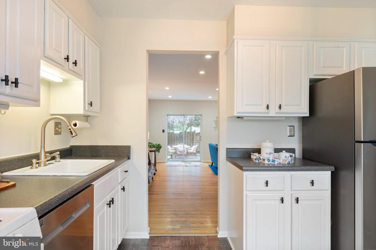 2759 CARTER FARM CT, ALEXANDRIA, Virginia 22306, 4 Bedrooms Bedrooms, ,3 BathroomsBathrooms,Residential,For sale,2759 CARTER FARM CT,VAFX2237748 MLS # VAFX2237748