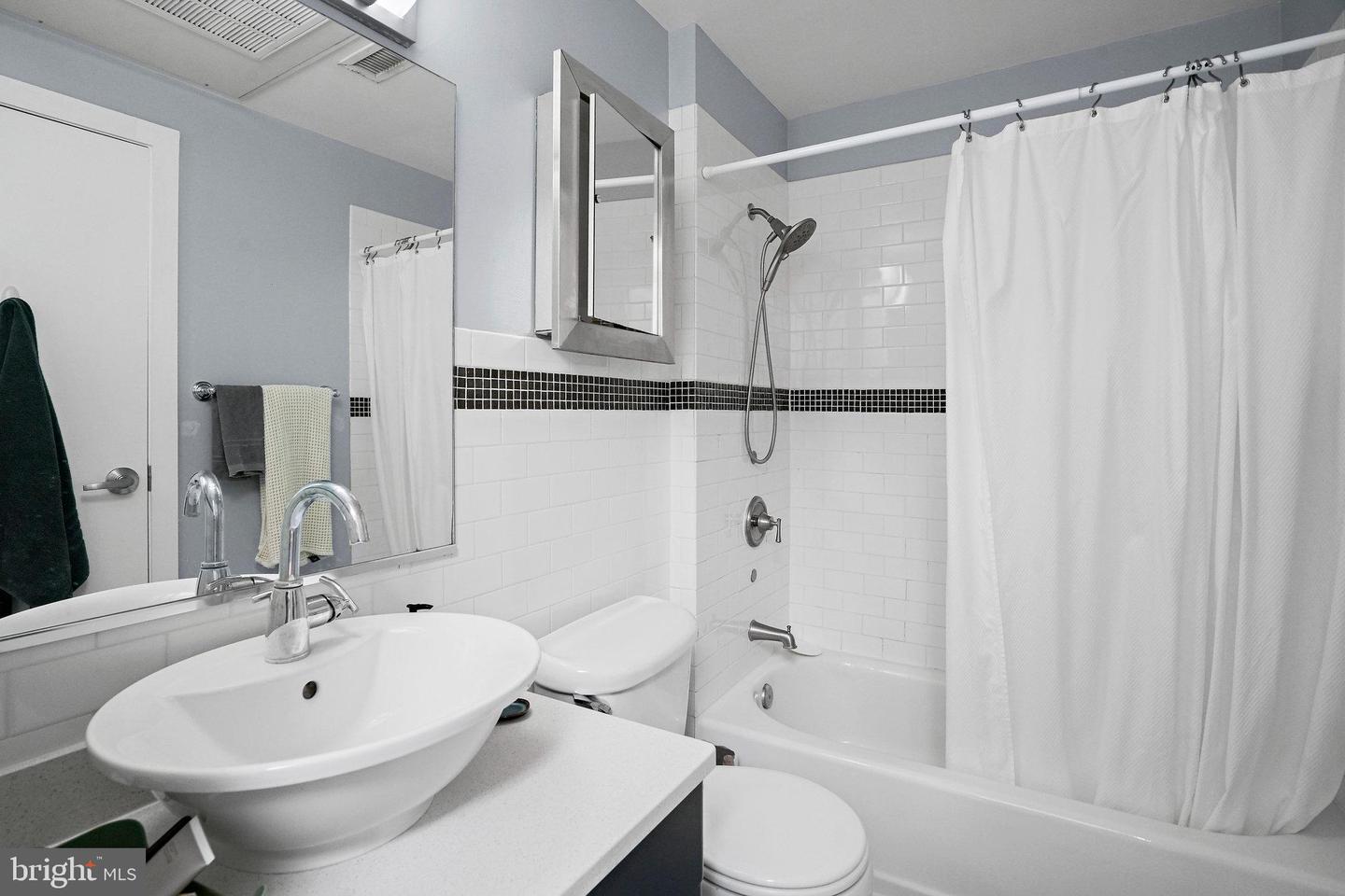 809 6TH ST NW #63, WASHINGTON, District Of Columbia 20001, 1 Bedroom Bedrooms, ,1 BathroomBathrooms,Residential,For sale,809 6TH ST NW #63,DCDC2200028 MLS # DCDC2200028