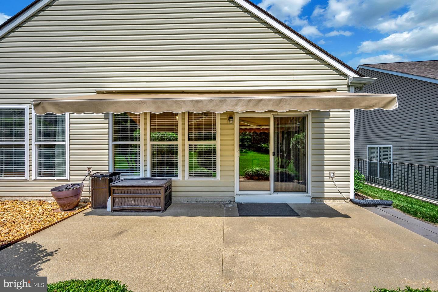 24 SMITHFIELD WAY, FREDERICKSBURG, Virginia 22406, 2 Bedrooms Bedrooms, ,2 BathroomsBathrooms,Residential,For sale,24 SMITHFIELD WAY,VAST2038770 MLS # VAST2038770