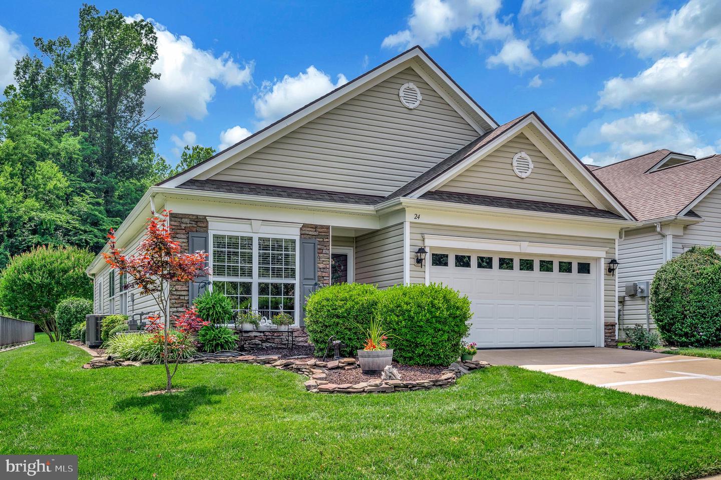 24 SMITHFIELD WAY, FREDERICKSBURG, Virginia 22406, 2 Bedrooms Bedrooms, ,2 BathroomsBathrooms,Residential,For sale,24 SMITHFIELD WAY,VAST2038770 MLS # VAST2038770