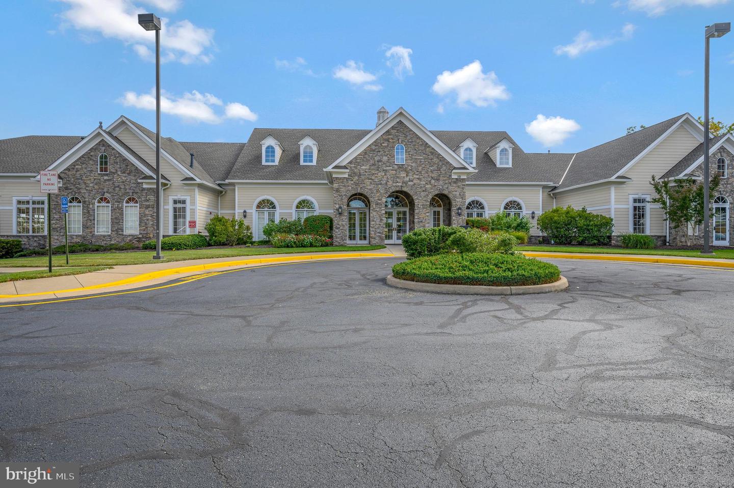 24 SMITHFIELD WAY, FREDERICKSBURG, Virginia 22406, 2 Bedrooms Bedrooms, ,2 BathroomsBathrooms,Residential,For sale,24 SMITHFIELD WAY,VAST2038770 MLS # VAST2038770