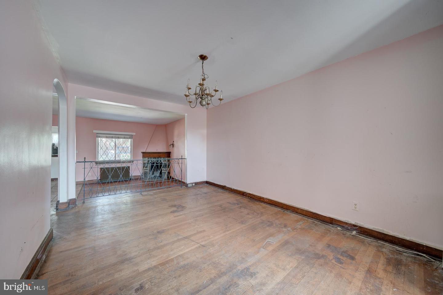 5128 NEW HAMPSHIRE AVE NW, WASHINGTON, District Of Columbia 20011, 3 Bedrooms Bedrooms, ,3 BathroomsBathrooms,Residential,For sale,5128 NEW HAMPSHIRE AVE NW,DCDC2200330 MLS # DCDC2200330