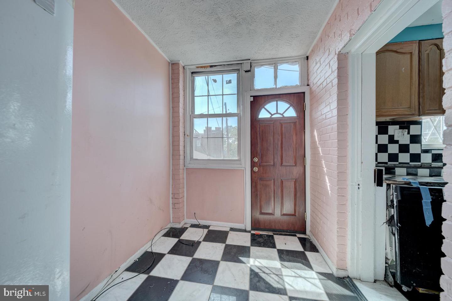 5128 NEW HAMPSHIRE AVE NW, WASHINGTON, District Of Columbia 20011, 3 Bedrooms Bedrooms, ,3 BathroomsBathrooms,Residential,For sale,5128 NEW HAMPSHIRE AVE NW,DCDC2200330 MLS # DCDC2200330