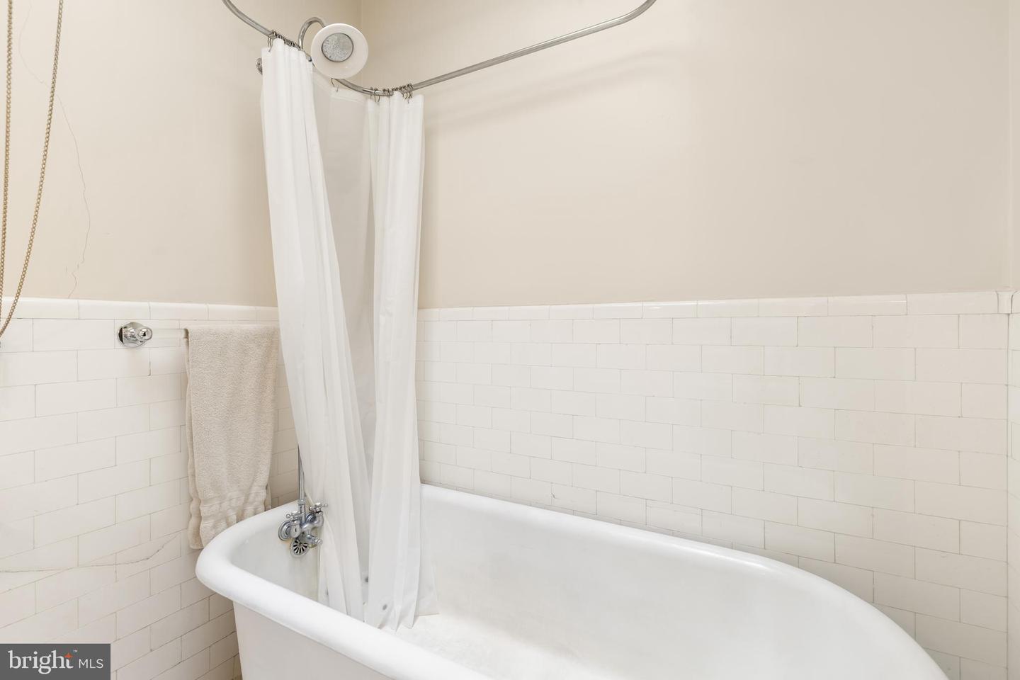 3650 PARK PL NW, WASHINGTON, District Of Columbia 20010, 4 Bedrooms Bedrooms, ,2 BathroomsBathrooms,Residential,For sale,3650 PARK PL NW,DCDC2200362 MLS # DCDC2200362