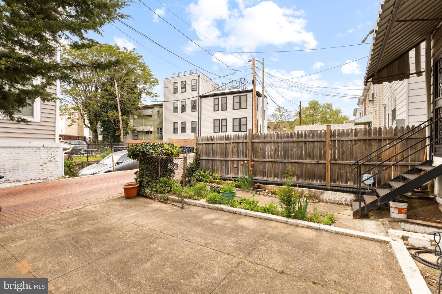 3650 PARK PL NW, WASHINGTON, District Of Columbia 20010, 4 Bedrooms Bedrooms, ,2 BathroomsBathrooms,Residential,For sale,3650 PARK PL NW,DCDC2200362 MLS # DCDC2200362