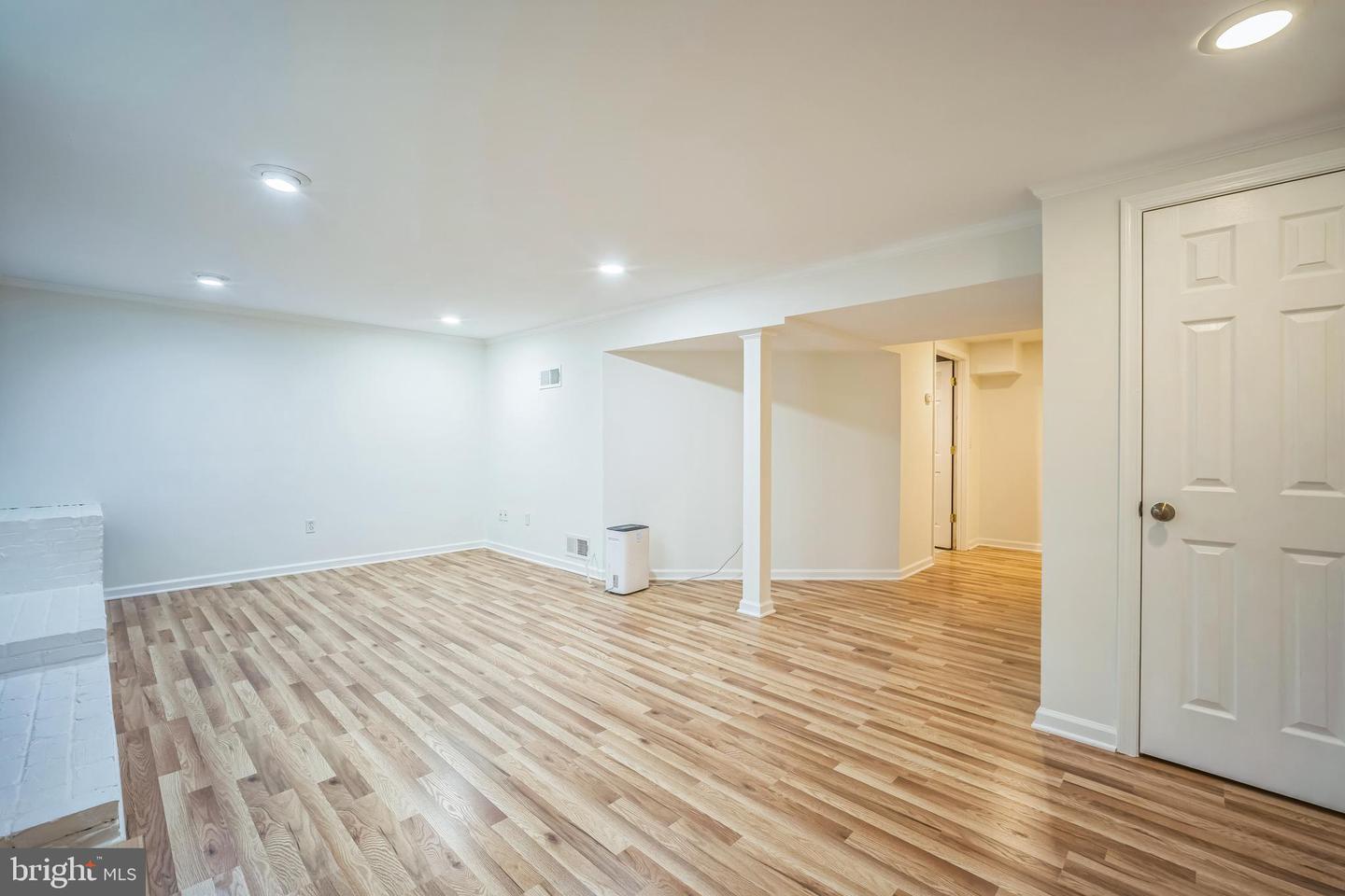 8361 LUCE CT, SPRINGFIELD, Virginia 22153, 3 Bedrooms Bedrooms, ,2 BathroomsBathrooms,Residential,For sale,8361 LUCE CT,VAFX2242594 MLS # VAFX2242594