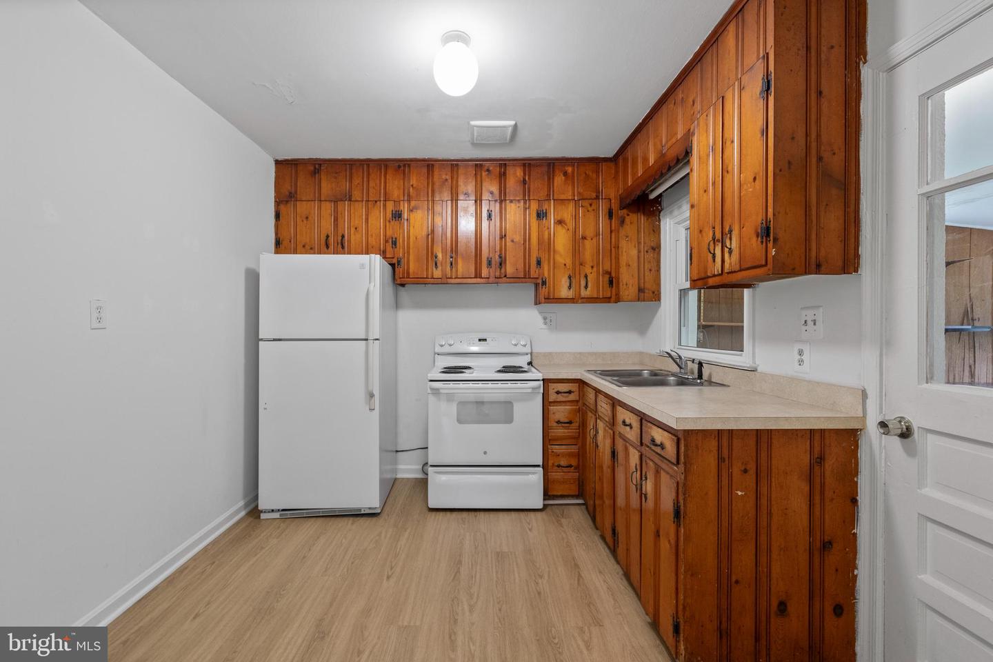 106 NORTH ST NE, LEESBURG, Virginia 20176, 3 Bedrooms Bedrooms, ,1 BathroomBathrooms,Residential,For sale,106 NORTH ST NE,VALO2097828 MLS # VALO2097828